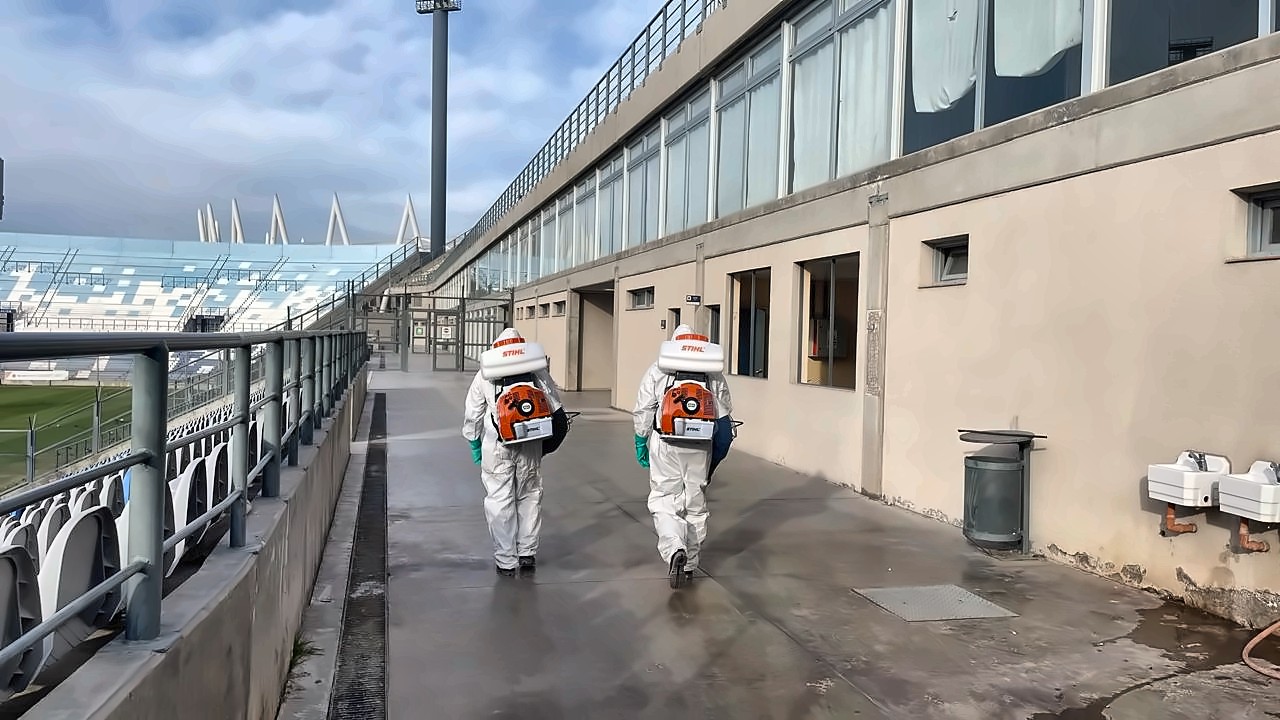 Fumigación en predio deportivo